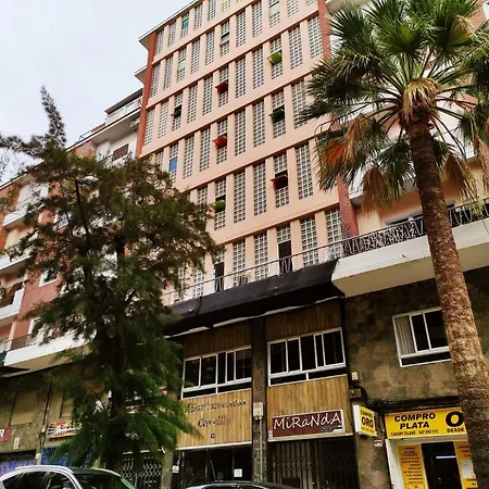 Carrillo 7 Apartament *